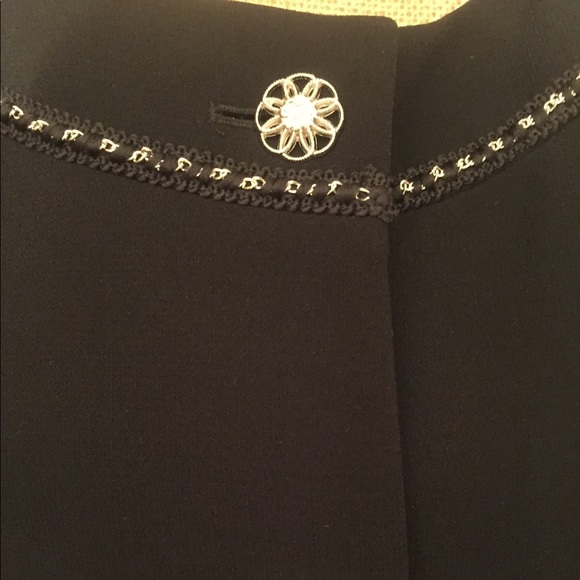 NWOT vintage Tahari black skirt suit - Picture 4 of 16